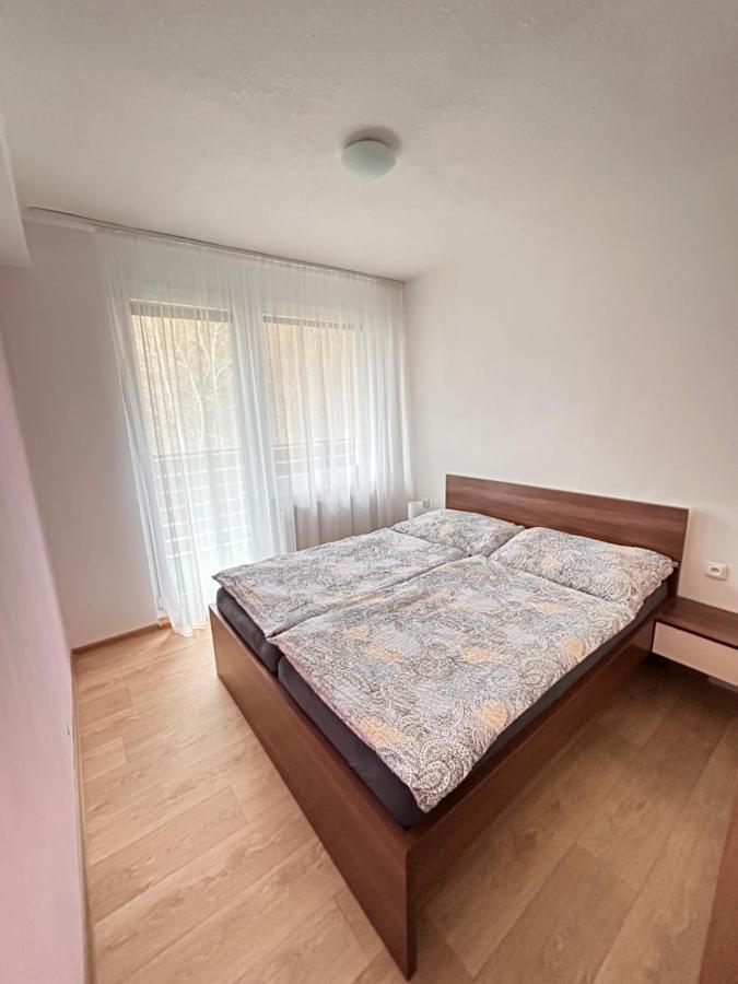 Apartman Na Kraji Lesa Všemina Dış mekan fotoğraf